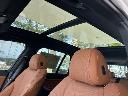 Used 2023 BMW X5 sDrive40i w/ M Sport Package image 17