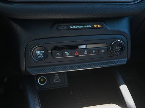 Certified 2025 Ford Bronco Sport Outer Banks w/ Outer Banks Tech Package+ AWD/4WD image 36