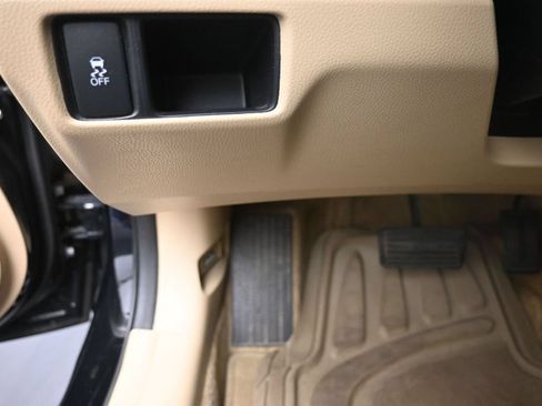 Used 2011 Honda Accord EX-L image 16