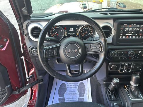 Used 2021 Jeep Wrangler Unlimited Sport AWD/4WD image 11