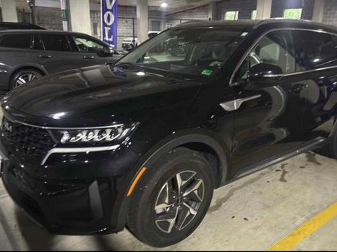 Used 2022 Kia Sorento S AWD/4WD image 11