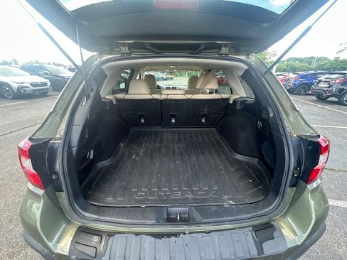 Used 2018 Subaru Outback 2.5i Limited AWD/4WD image 17