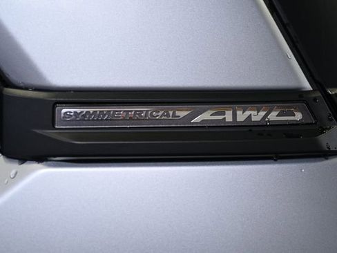 Used 2025 Subaru Forester Limited image 13