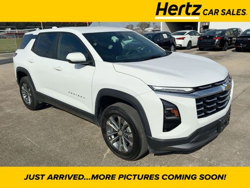 Used 2025 Chevrolet Equinox LT image 1