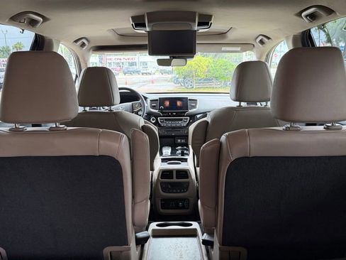 Used 2021 Honda Pilot Touring image 44