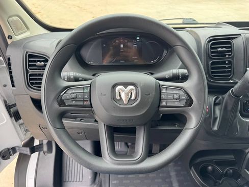 Used 2025 RAM ProMaster 2500 w/ U-Haul Equipment Group FWD image 12