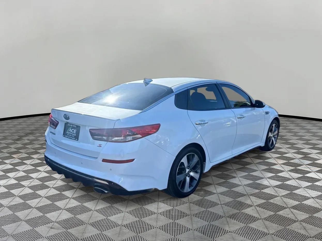 Used 2019 Kia Optima S FWD image 5