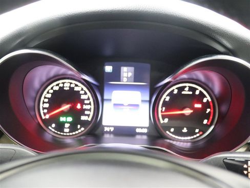 Used 2018 Mercedes-Benz C 300 4MATIC Sedan image 36