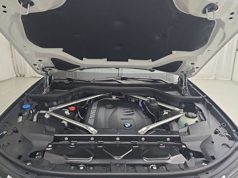 New 2026 BMW X7 xDrive40i image 32