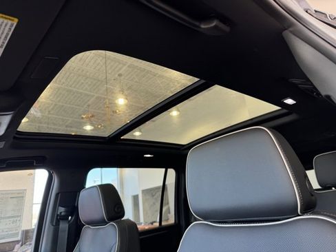 New 2026 Chevrolet Suburban Premier image 10