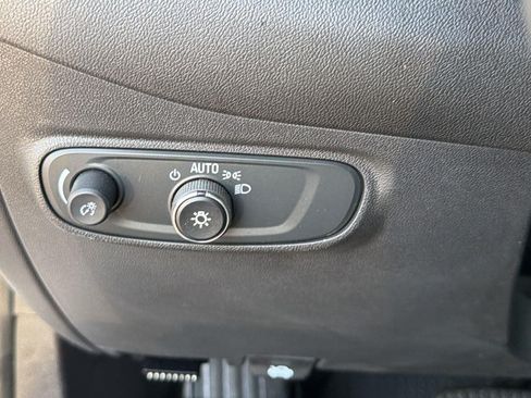 Used 2024 Chevrolet Equinox LS w/ LS Convenience Package FWD image 24
