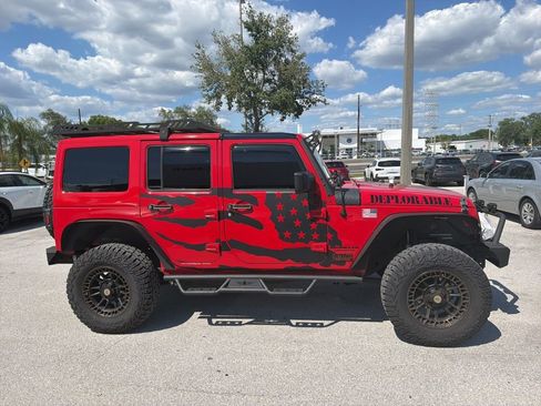 Used 2016 Jeep Wrangler Unlimited Sahara w/ Max Tow Package image 6