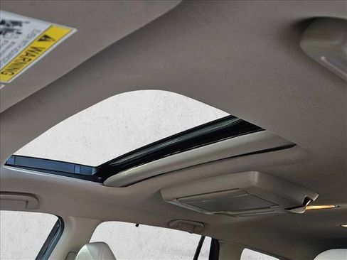 Used 2022 Honda Pilot Touring image 15