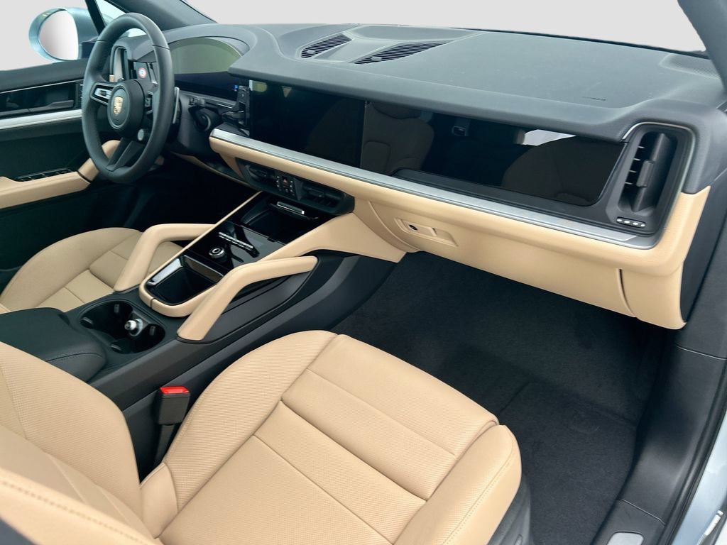 Used 2026 Porsche Cayenne AWD/4WD image 19