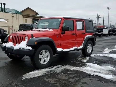 Used 2015 Jeep Wrangler Unlimited Sport w/ Quick Order Package 24S AWD/4WD image 2