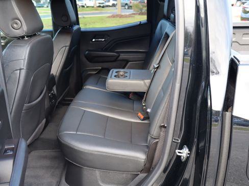 Used 2024 Chevrolet Colorado LT w/ LT Convenience Package III image 36