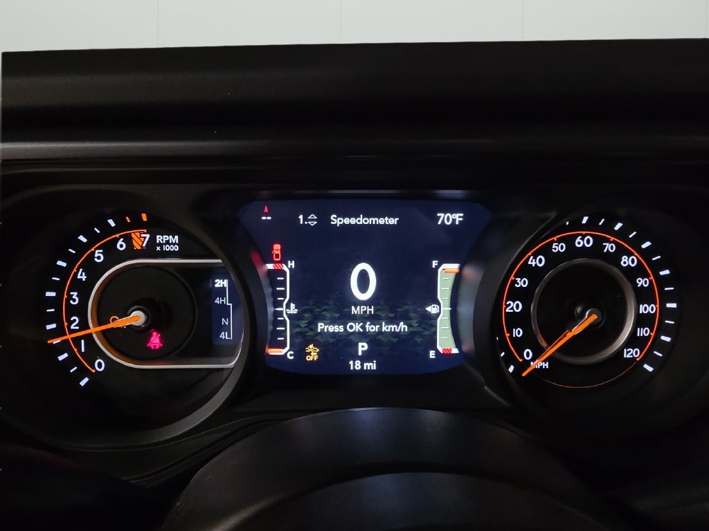 New 2026 Jeep Gladiator Mojave w/ Safety Group AWD/4WD image 21