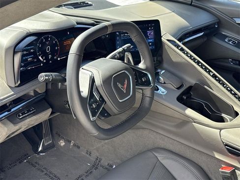 Used 2024 Chevrolet Corvette Stingray Premium Cpe w/ Z51 Performance Package image 9