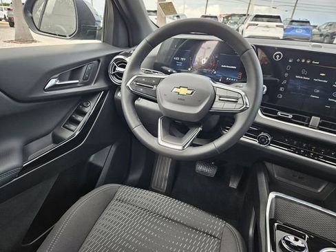 New 2026 Chevrolet Equinox LT w/ Safety and Technology Package FWD image 8