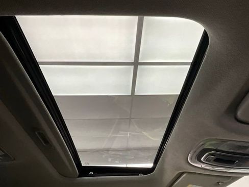 Used 2021 Hyundai Elantra SEL w/ Convenience + Premium Package FWD image 7