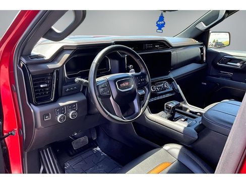 Used 2025 GMC Sierra 1500 AT4 w/ AT4 Premium Package AWD/4WD image 15