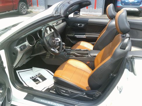 Used 2019 Ford Mustang Premium RWD image 21