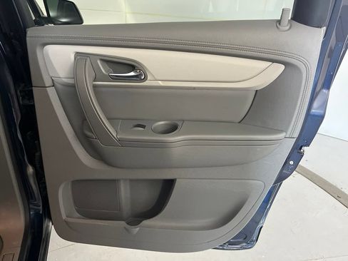 Used 2015 Chevrolet Traverse LS FWD image 28