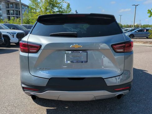 Used 2025 Chevrolet Blazer LT FWD image 5