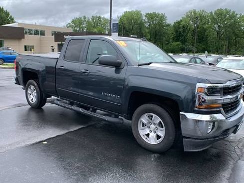 Used 2018 Chevrolet Silverado 1500 LT w/ All Star Edition AWD/4WD image 8