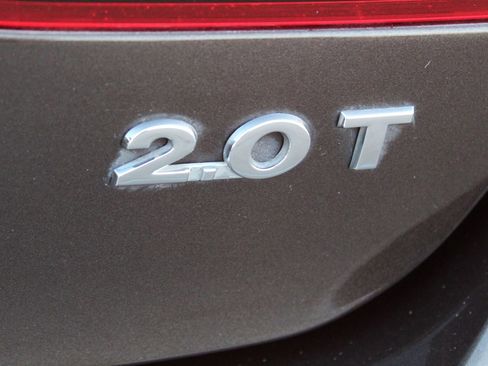 Used 2014 Volkswagen CC Executive FWD image 37