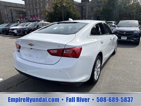 Used 2025 Chevrolet Malibu LT FWD image 8
