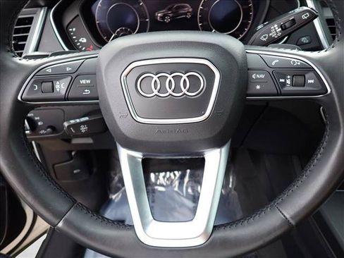 Used 2020 Audi Q5 e Premium Plus w/ Premium Plus Package AWD/4WD image 19