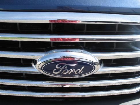 Used 2016 Ford F150 XLT w/ Equipment Group 302A Luxury AWD/4WD image 68