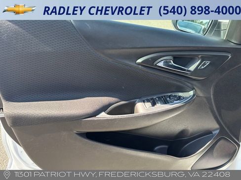 Certified 2024 Chevrolet Malibu RS w/ LPO, Floor Liner Package image 14