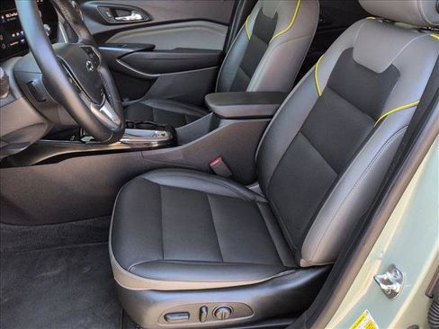 Certified 2024 Chevrolet Trax ACTIV w/ Sunroof Package FWD image 24