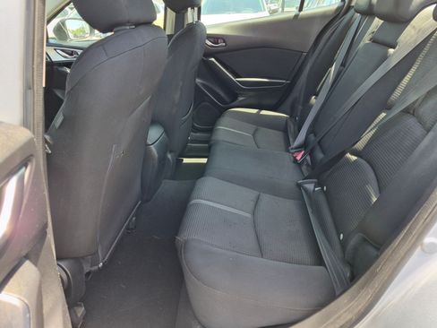 Used 2018 MAZDA MAZDA3 Sport w/ Preferred Equipment Package FWD image 28