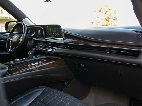 Used 2023 Cadillac Escalade Sport Platinum image 27