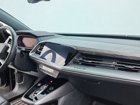 Used 2024 Audi Q4 e-tron Premium w/ Convenience Package image 26