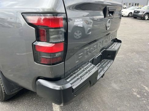 Used 2024 Nissan Frontier S w/ Technology Package RWD image 10