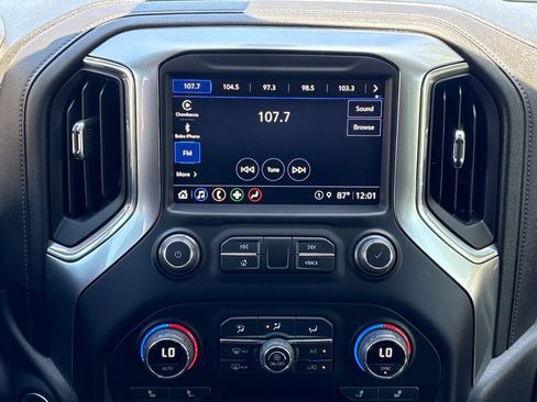 Used 2022 Chevrolet Silverado 1500 RST w/ Redline Edition AWD/4WD image 17