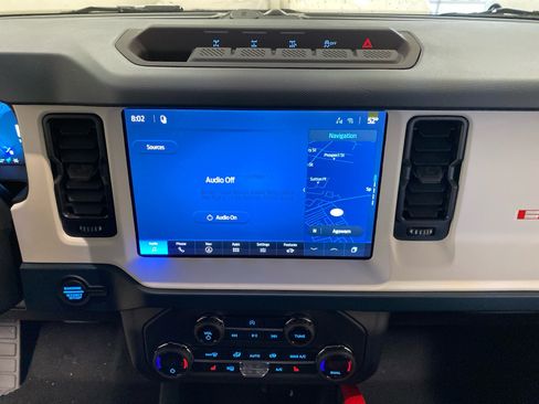 New 2026 Ford Bronco Heritage Edition image 28