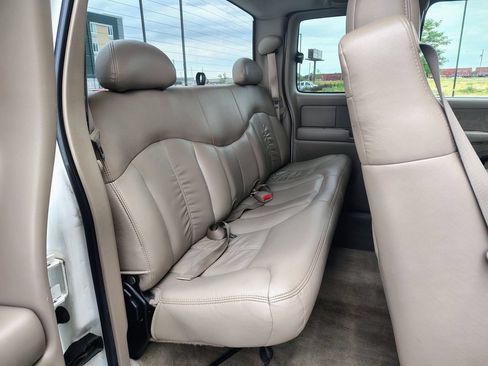 Used 2001 GMC Sierra 2500 SL AWD/4WD image 18