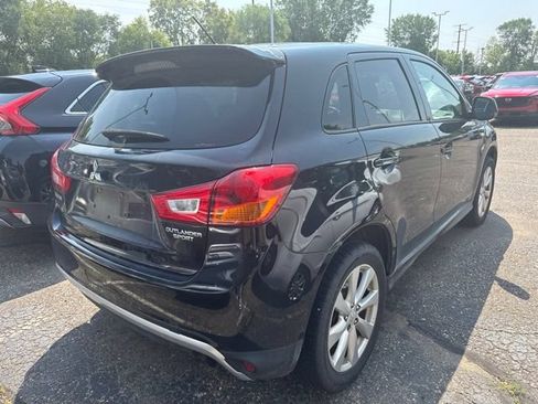 Used 2015 Mitsubishi Outlander Sport ES AWD/4WD image 2
