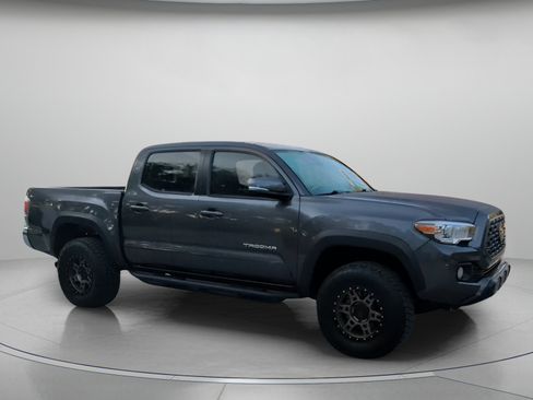 Used 2021 Toyota Tacoma TRD Off-Road AWD/4WD image 34