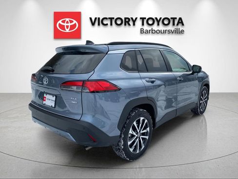 Used 2025 Toyota Corolla Cross XLE image 7