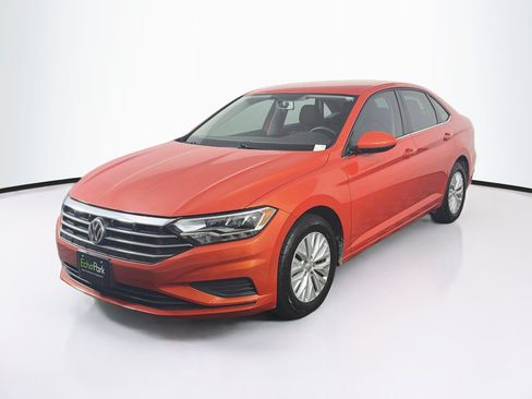 Used 2019 Volkswagen Jetta FWD image 3
