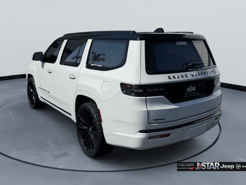 Used 2022 Jeep Grand Wagoneer Series II AWD/4WD image 7