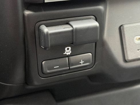 Used 2021 GMC Sierra 1500 SLT w/ SLT Premium Package image 37