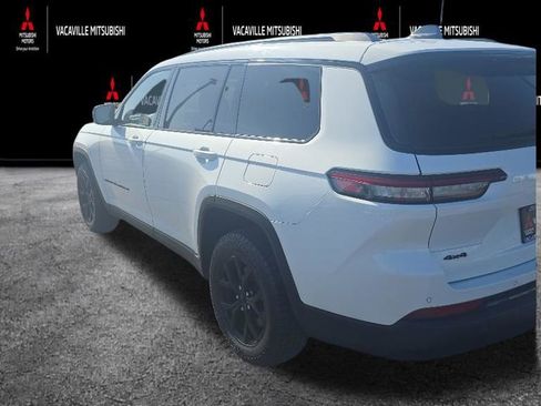 Used 2024 Jeep Grand Cherokee L Laredo AWD/4WD image 5