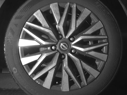 Used 2025 Nissan Altima 2.5 SV image 13